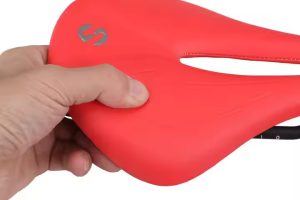 زین مخصوص دوچرخه کورسی