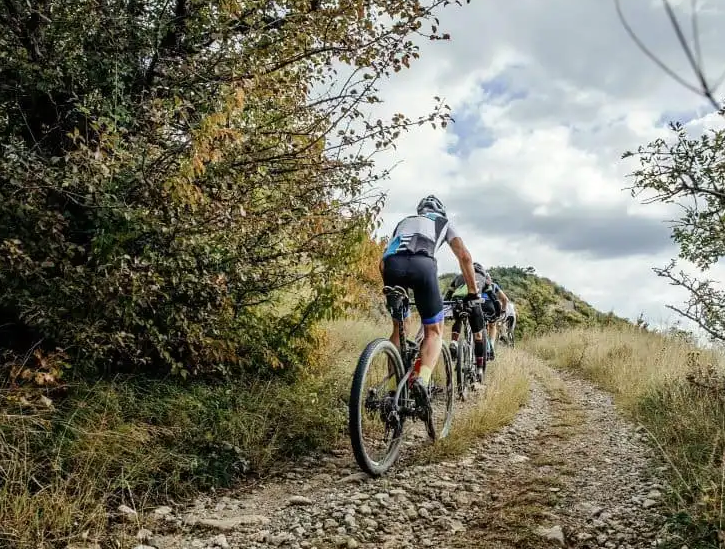 چگونه در مسافت‌های طولانی دوچرخه‌سواری کنیم؟